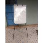 Heavy Duty Flip Chart Stand 90cm x 60cm (3ft x 2ft) - Image 2